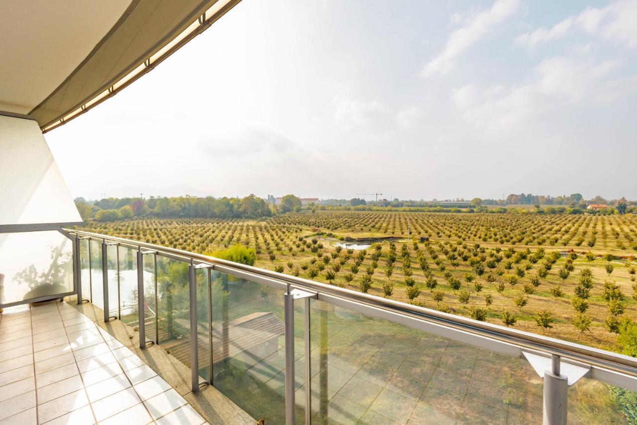 Glass House Cuneo Dış mekan fotoğraf