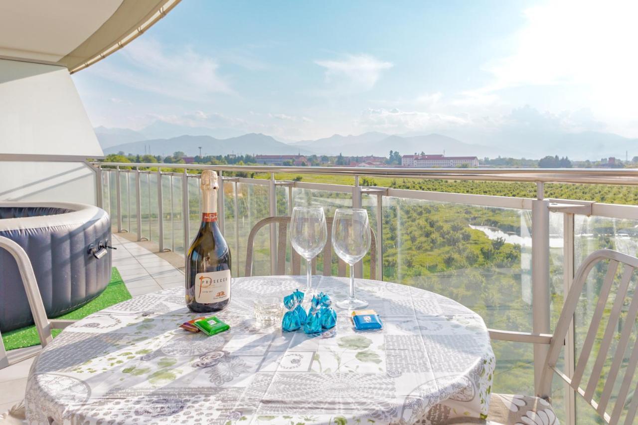 Glass House Cuneo Dış mekan fotoğraf